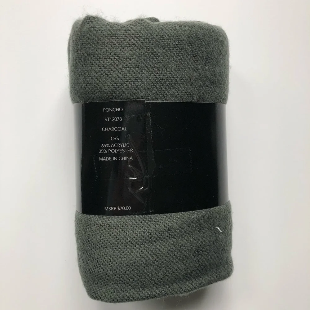 NEW B.B. Dakota Reversible Poncho - Picture 8 of 8